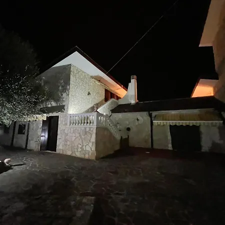E In Isabella Con Parcheggio Custodito E Wifi * جويا ديل كولي